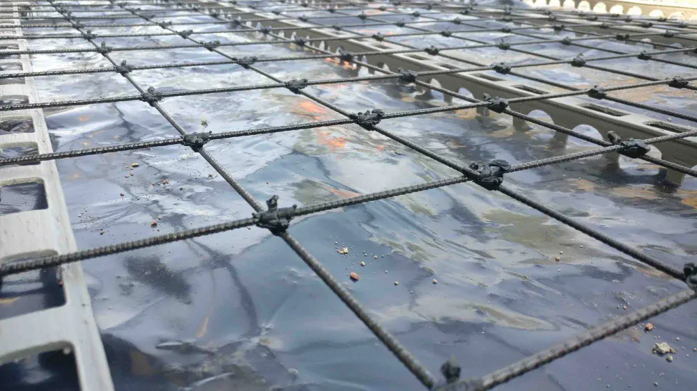 Distanční plastová lišta ORLITECH DL 40/200