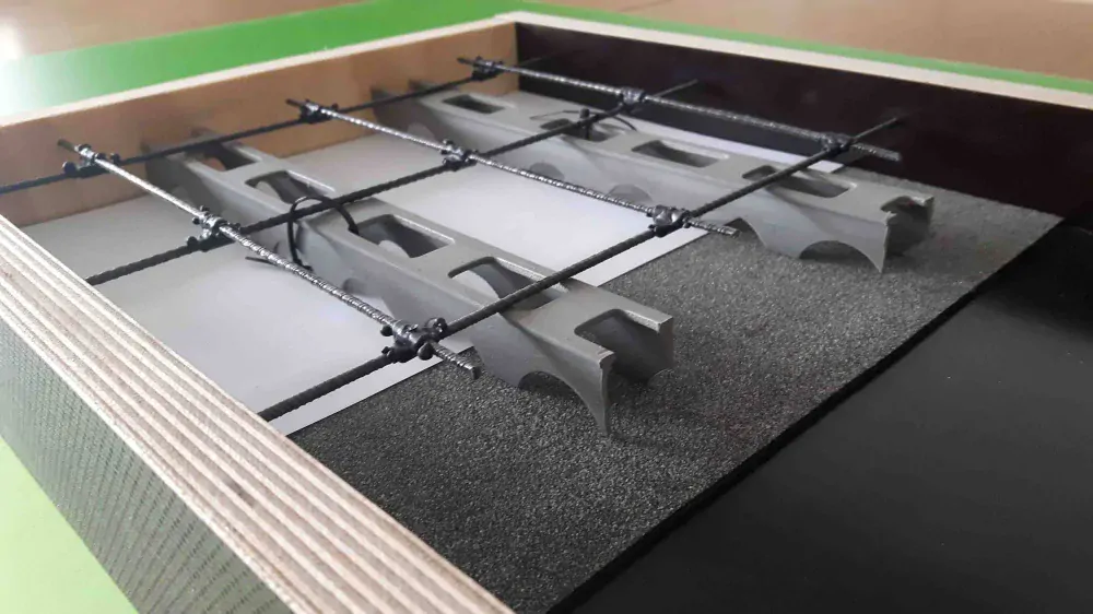 Distanční plastová lišta ORLITECH DL 30/200